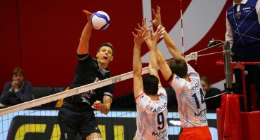 «Горький» – МГТУ 3:2