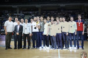 Волейболистов АСК наградили перед нижегородскими болельщиками