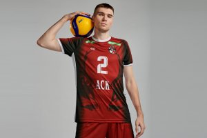 Обновление состава. В Нижнем Новгороде остается нападающий Денис Антонов