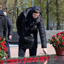 АСК совместно с нижегородскими спортивными клубами и ЦУРС возложили цветы у Вечного огня в кремле и почтили минутой молчания память погибших в годы Великой Отечественной войны