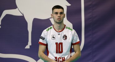 Вместе с командой. Либеро Виктор Конев продлил контракт на 3 сезона